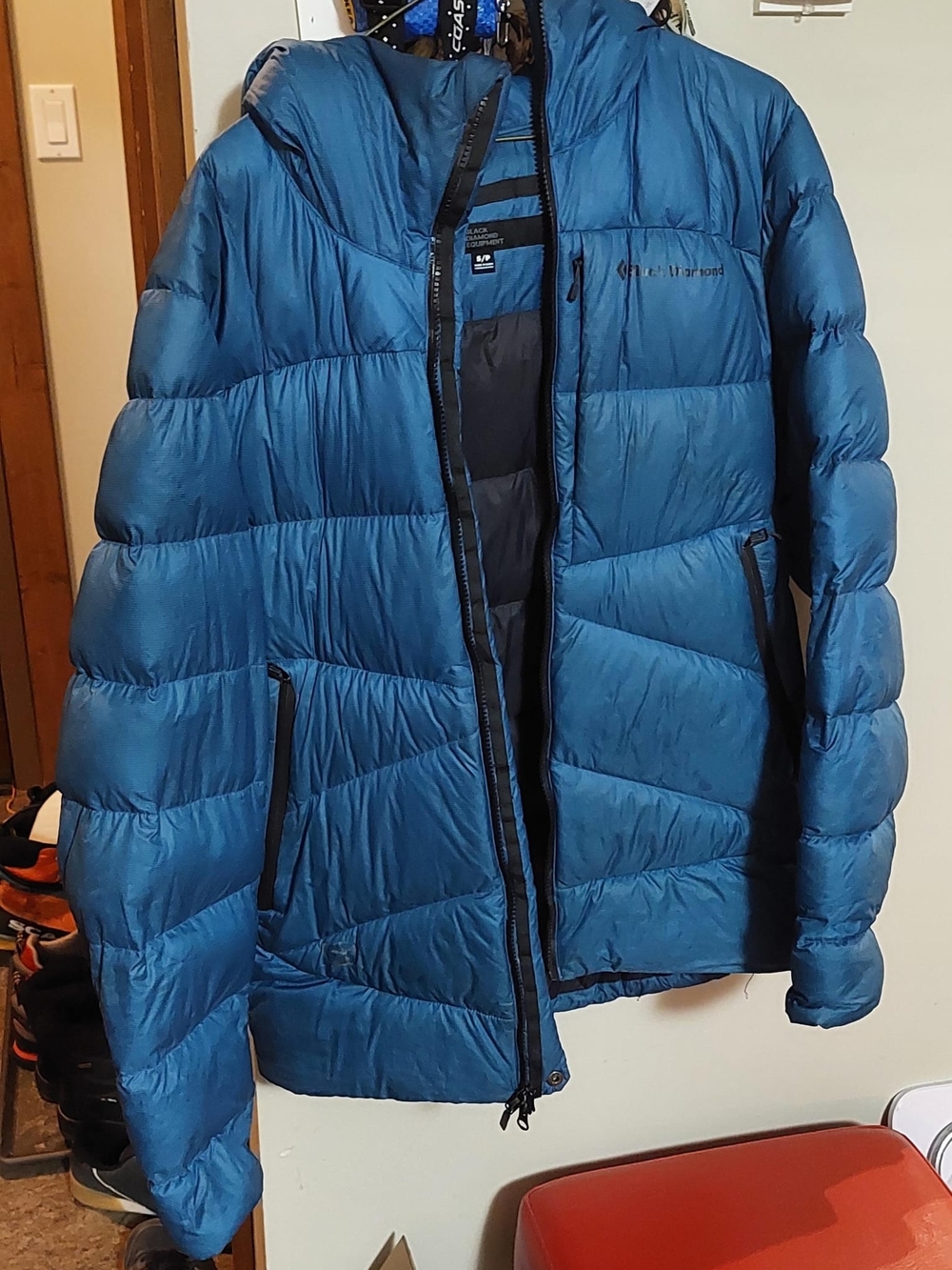 Black Diamond Men's Teal Blue Down Puffer Jacket